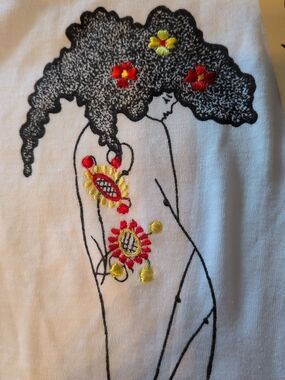 Y2K White Long Sleeve Tee with Embroidered Floral Illustration